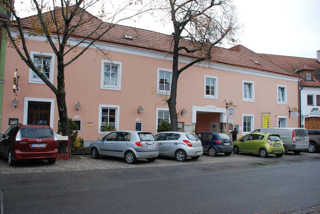 Gasthof Ludl Hotell Groß-Enzersdorf Exteriör bild