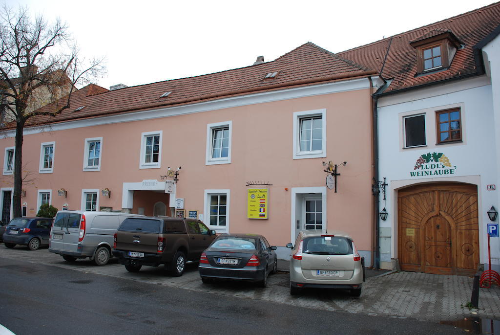 Gasthof Ludl Hotell Groß-Enzersdorf Exteriör bild